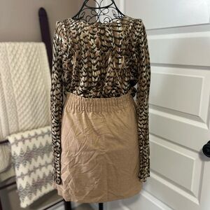 J. Crew Wool Tan Pull on Skirt with Pockets Sz 10